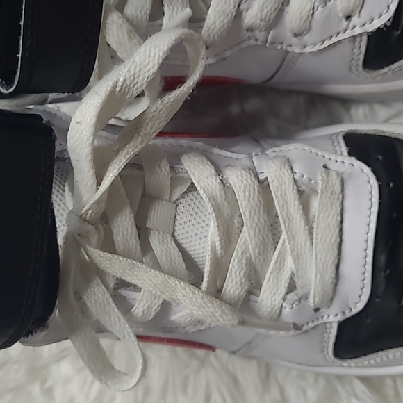 ❤️Boys Court Borough Mid 2 Nikes ❤️ - Picture 10 of 16